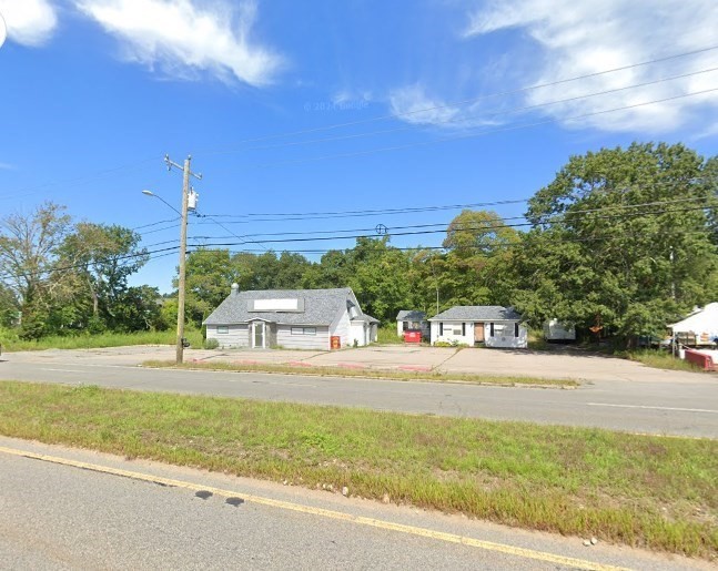 890 State Rd