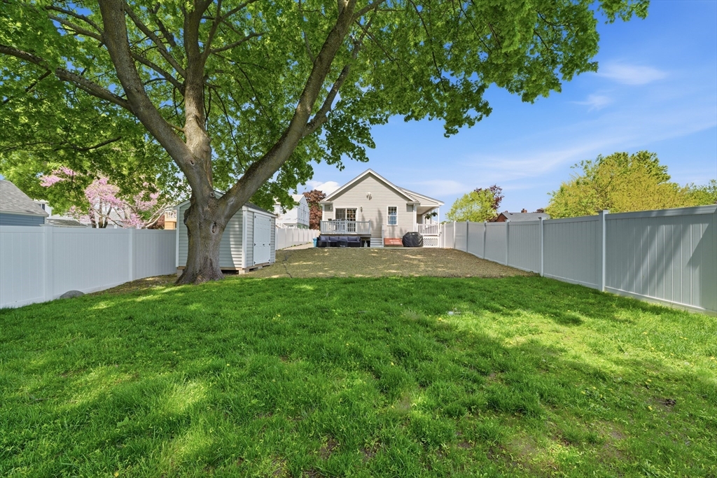 11 Macarthur Blvd B