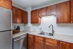 60 Vinton St 3