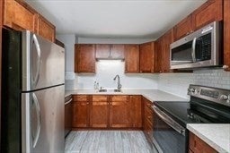 60 Vinton St 3