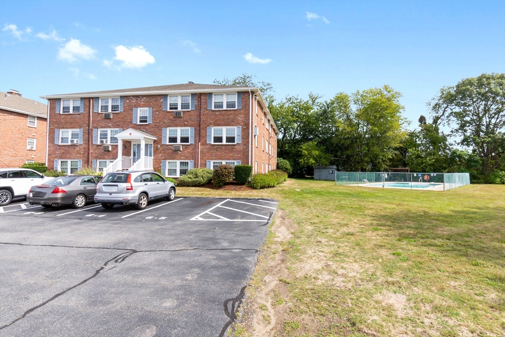 6 Mcdewell Avenue 16