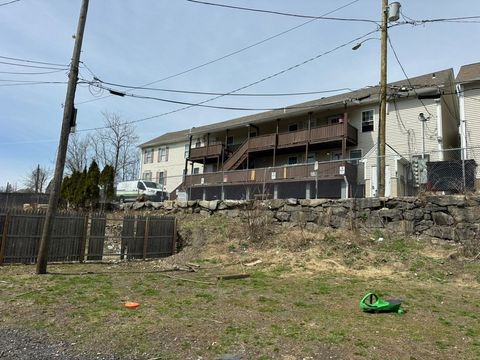 6 Milton St Worcester MA 01605