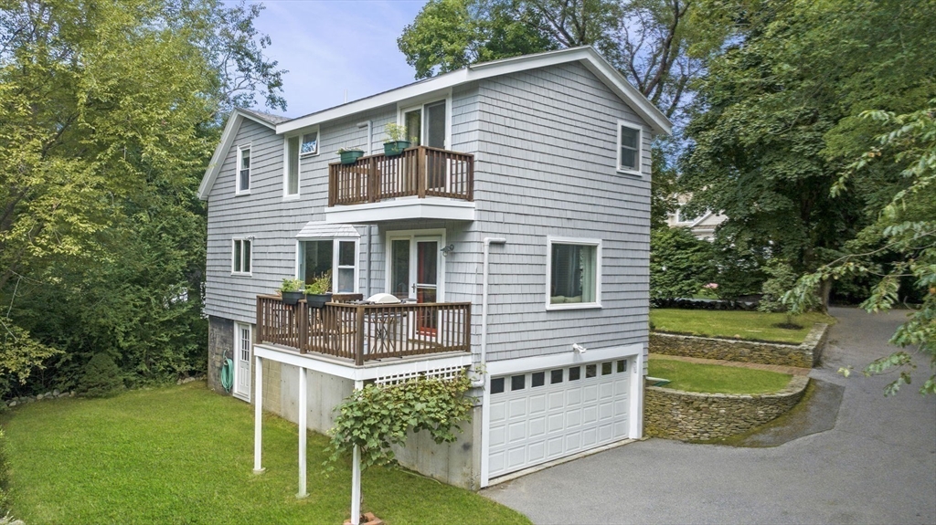8 Risley Road