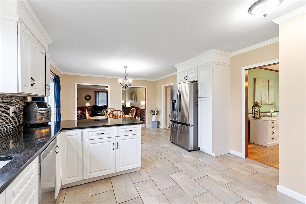 19 Otter River Rd