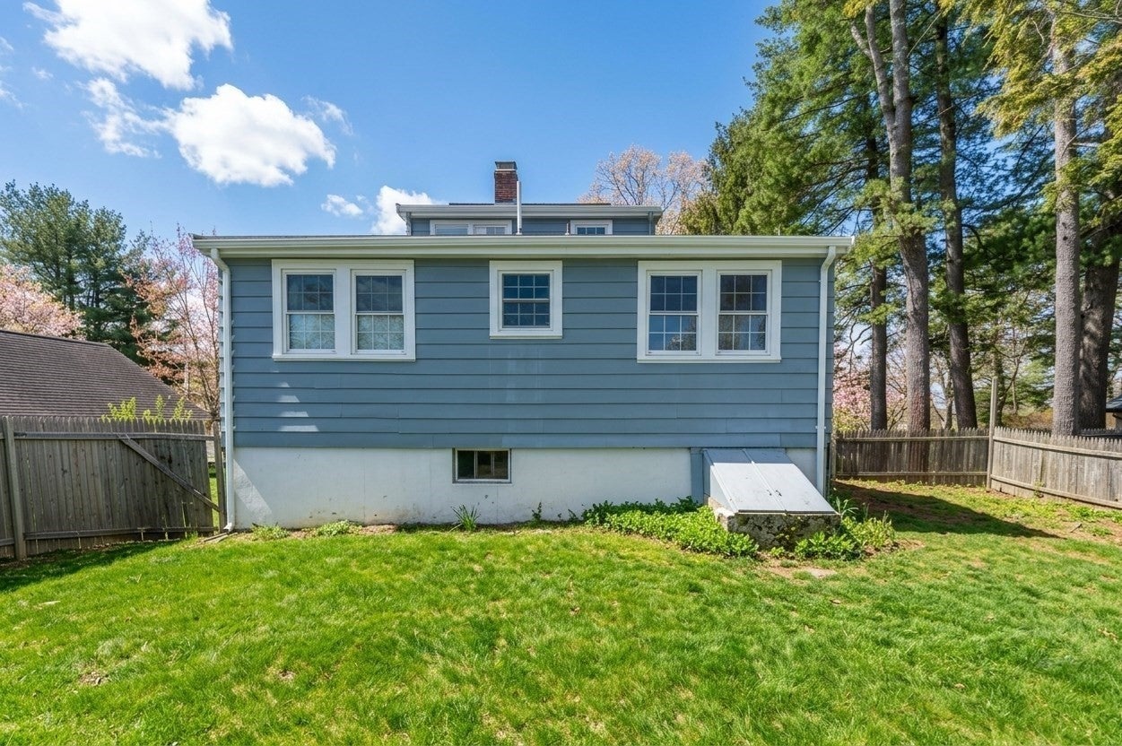 76 E Shore Rd, Holbrook, MA, 76 E Shore Rd, Holbrook, MA Photo #8