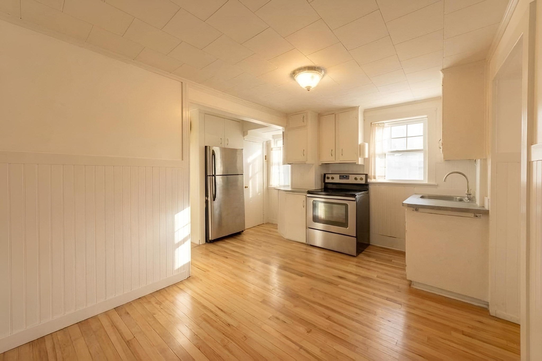 76 E Shore Rd, Holbrook, MA, 76 E Shore Rd, Holbrook, MA Photo #4