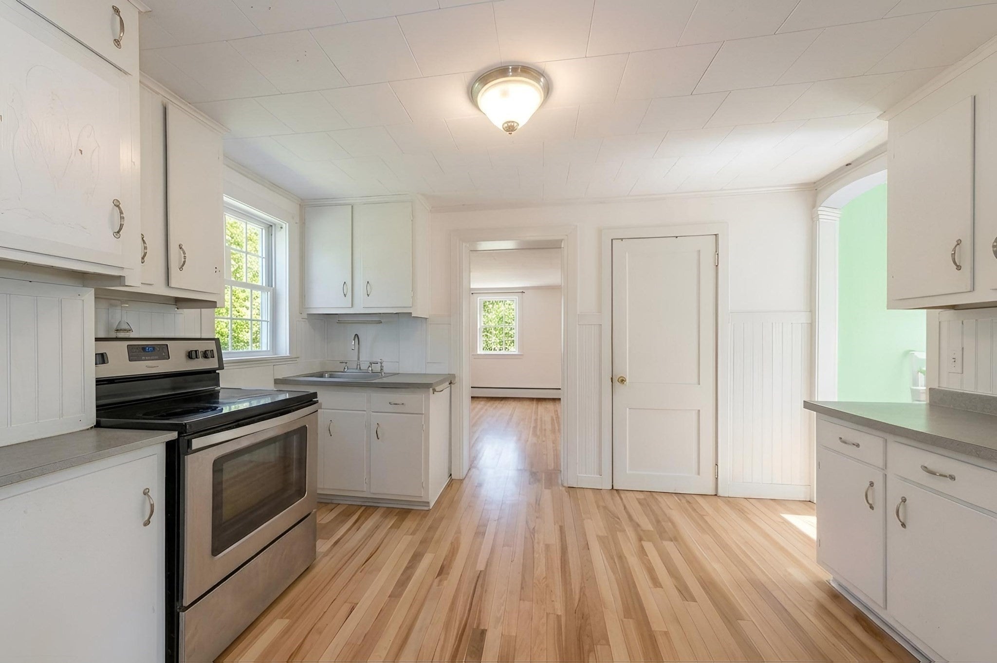 76 E Shore Rd, Holbrook, MA, 76 E Shore Rd, Holbrook, MA Photo #3