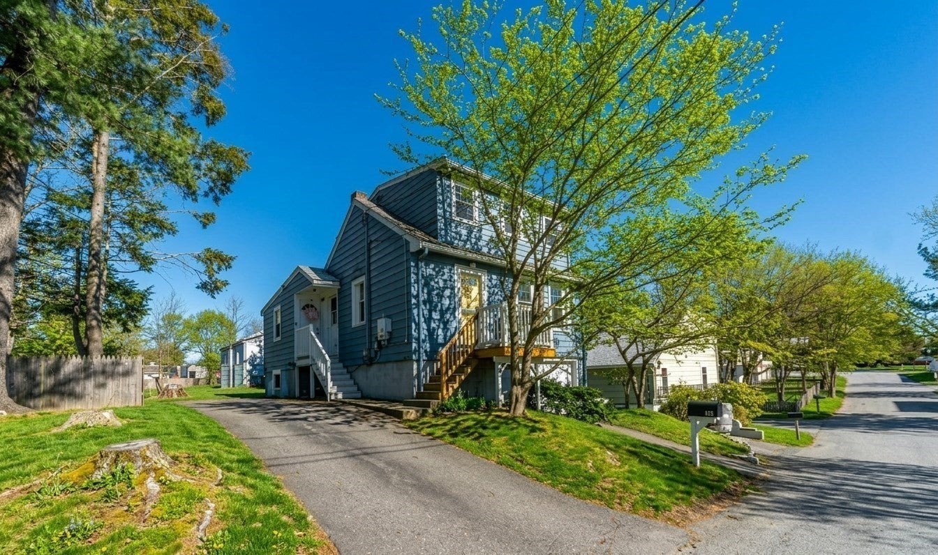 76 E Shore Rd, Holbrook, MA, 76 E Shore Rd, Holbrook, MA Photo #10