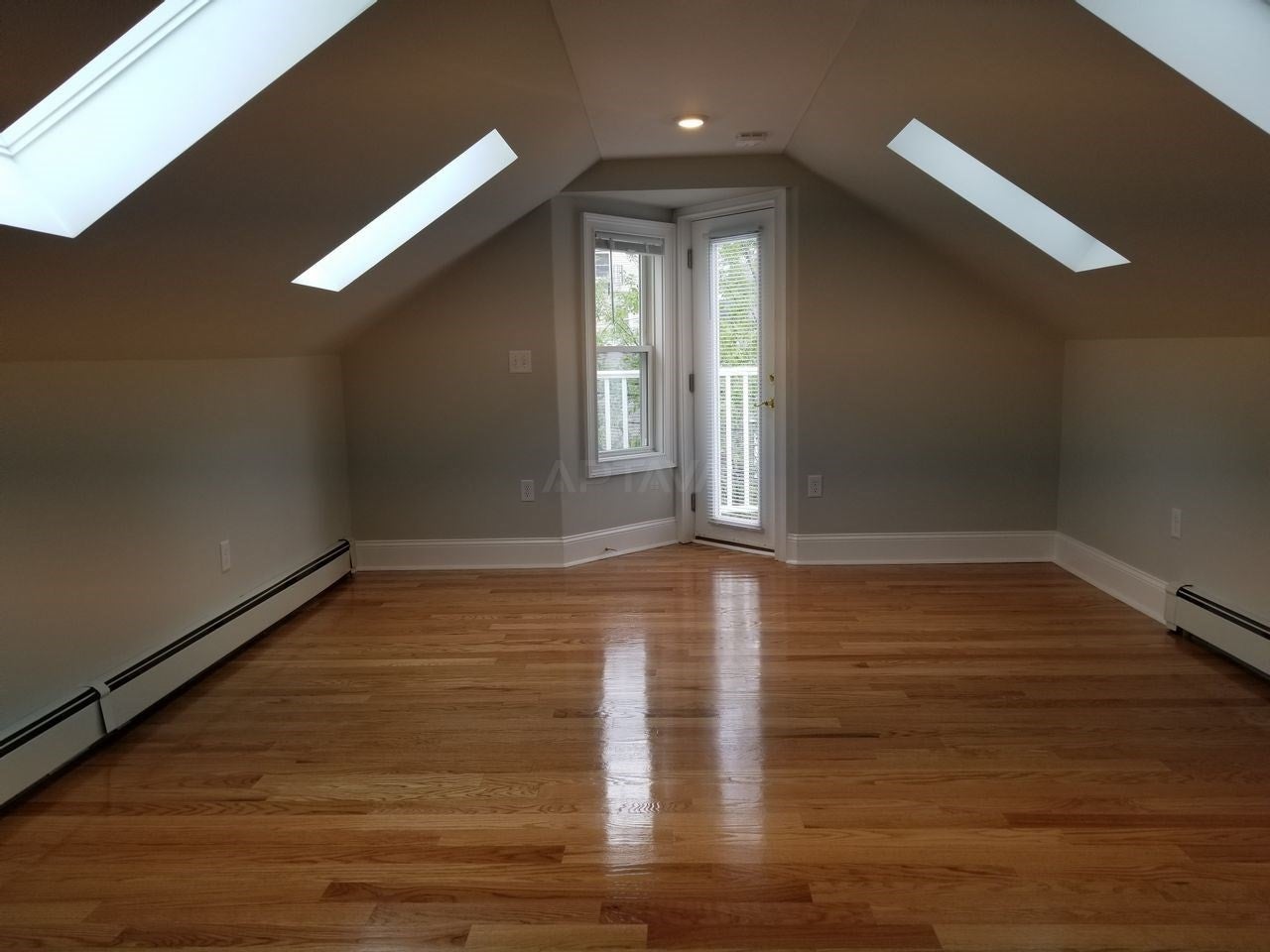 35 Whitfield Rd #3, Somerville, MA Photo #4