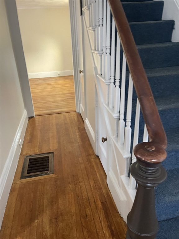 Cambridge, Massachusetts 02139, United States, 4 Bedrooms Bedrooms, ,3 BathroomsBathrooms,Residential,Active,228038