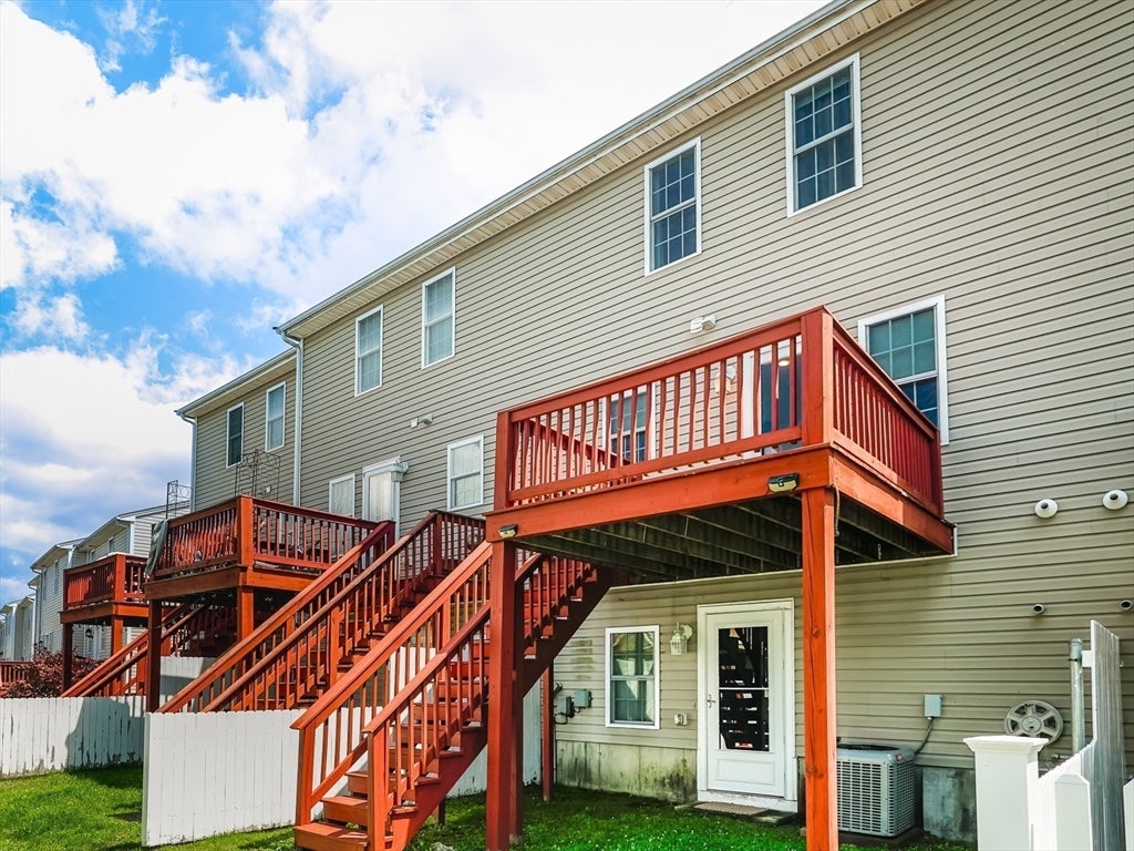40 Winchester Ln #15, Fall River, MA Photo #24