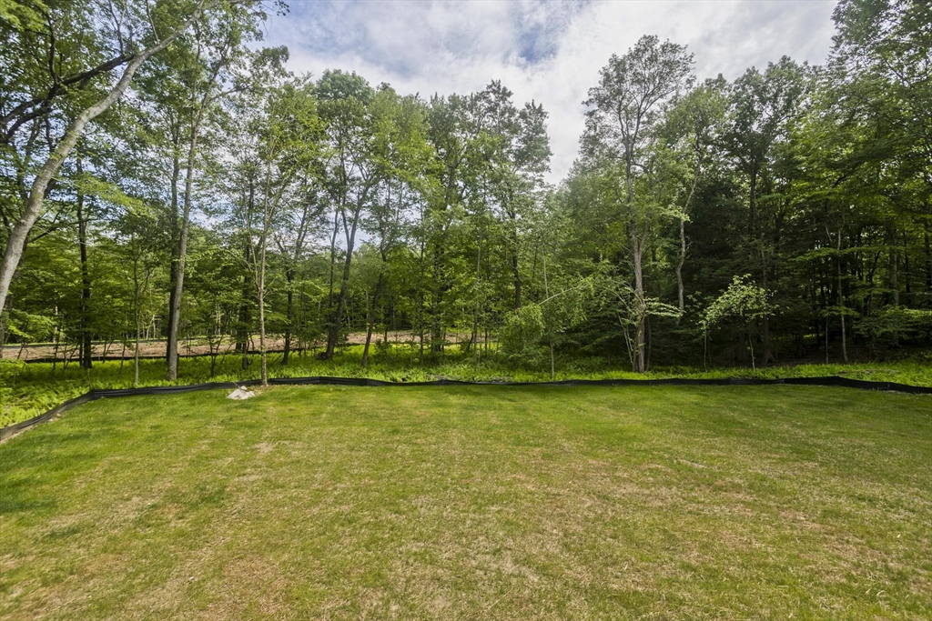 Wilbraham, Massachusetts 01095, United States, 4 Bedrooms Bedrooms, ,3 BathroomsBathrooms,Residential,Active,170955