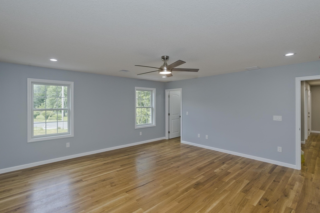 Wilbraham, Massachusetts 01095, United States, 4 Bedrooms Bedrooms, ,3 BathroomsBathrooms,Residential,Active,170955