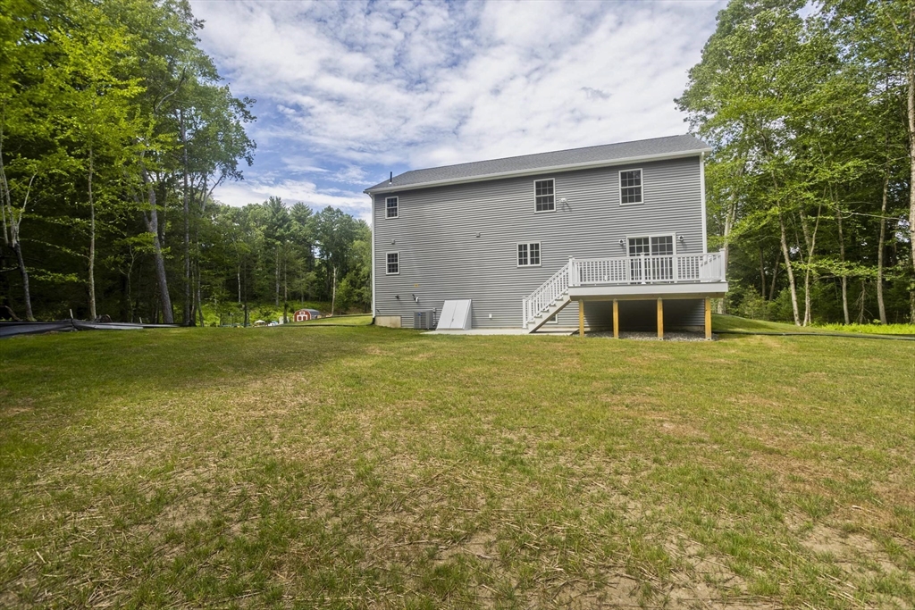 Wilbraham, Massachusetts 01095, United States, 4 Bedrooms Bedrooms, ,3 BathroomsBathrooms,Residential,Active,170955