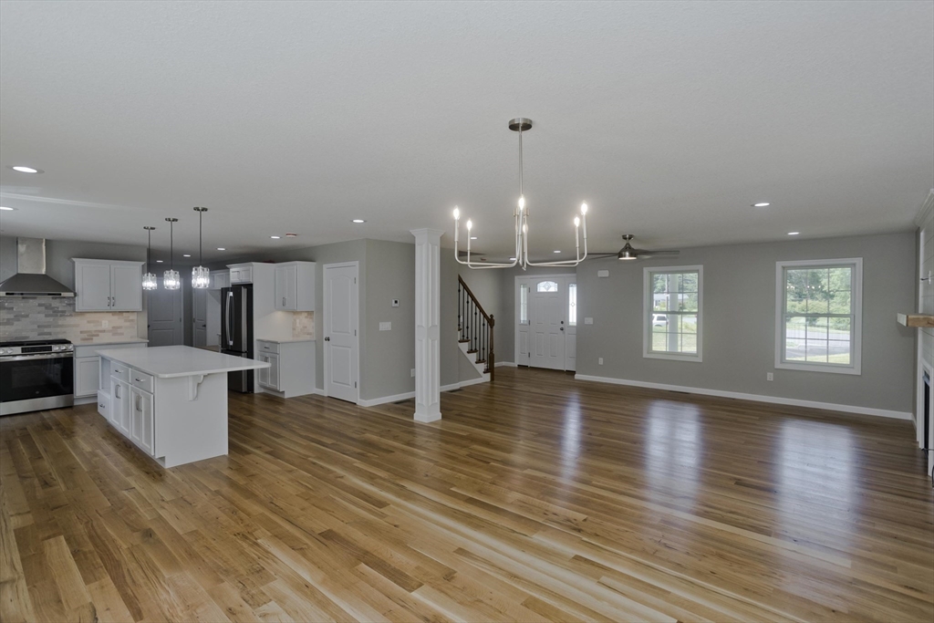 Wilbraham, Massachusetts 01095, United States, 4 Bedrooms Bedrooms, ,3 BathroomsBathrooms,Residential,Active,170955