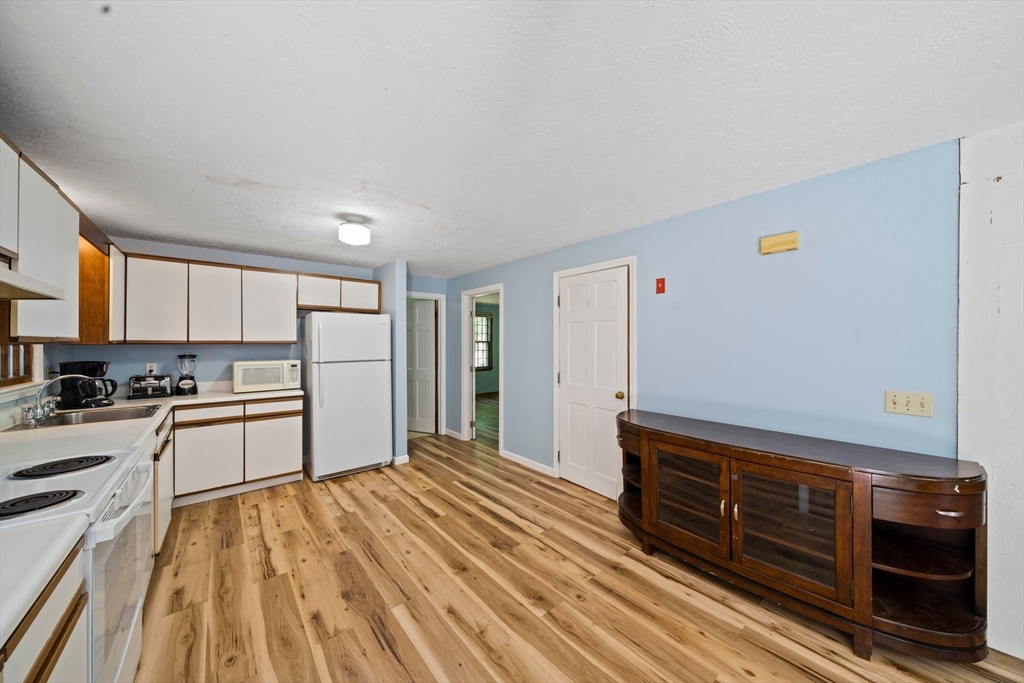62 Manomet Point Rd
