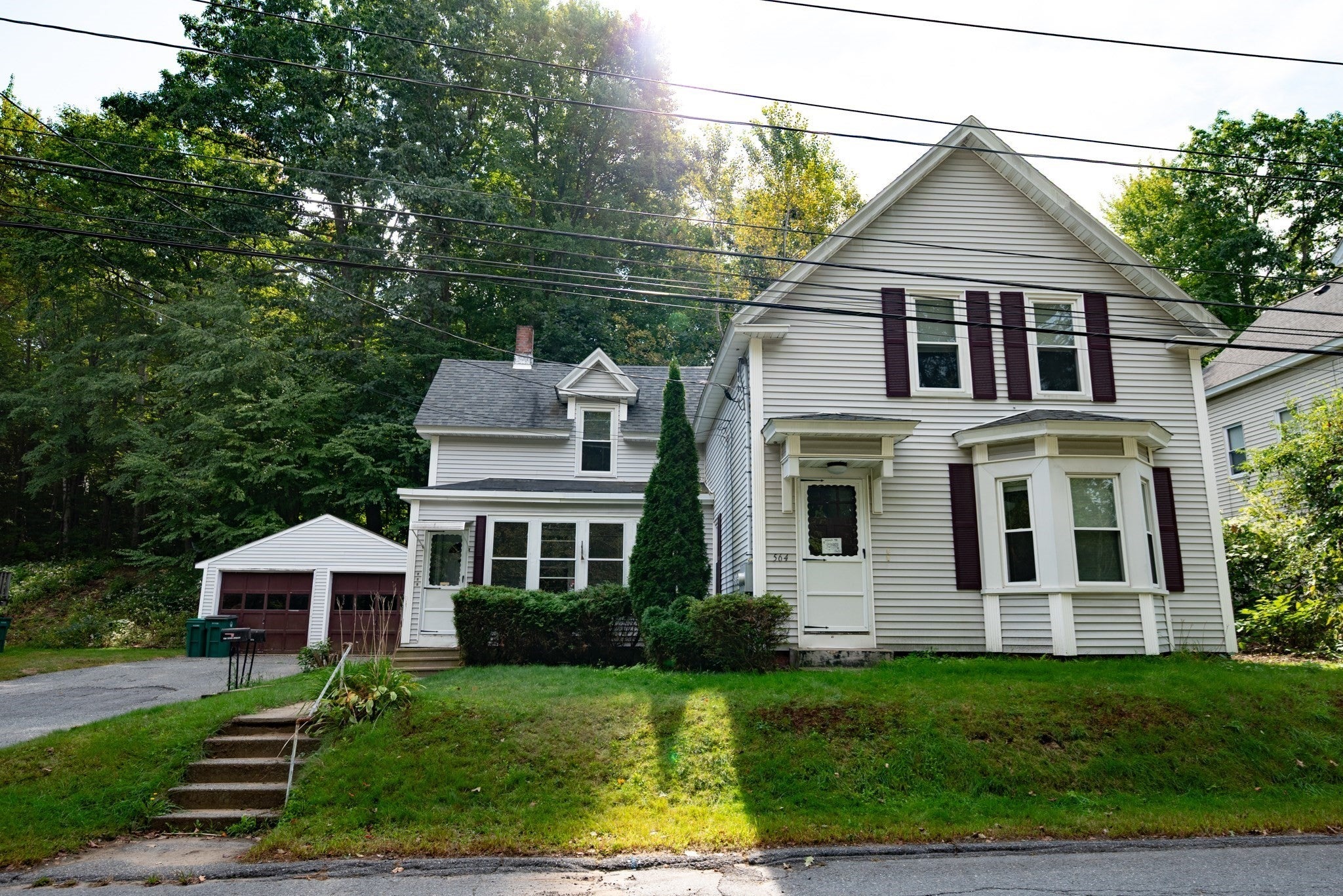 Photo of 564 Fairmount St, Fitchburg, MA
