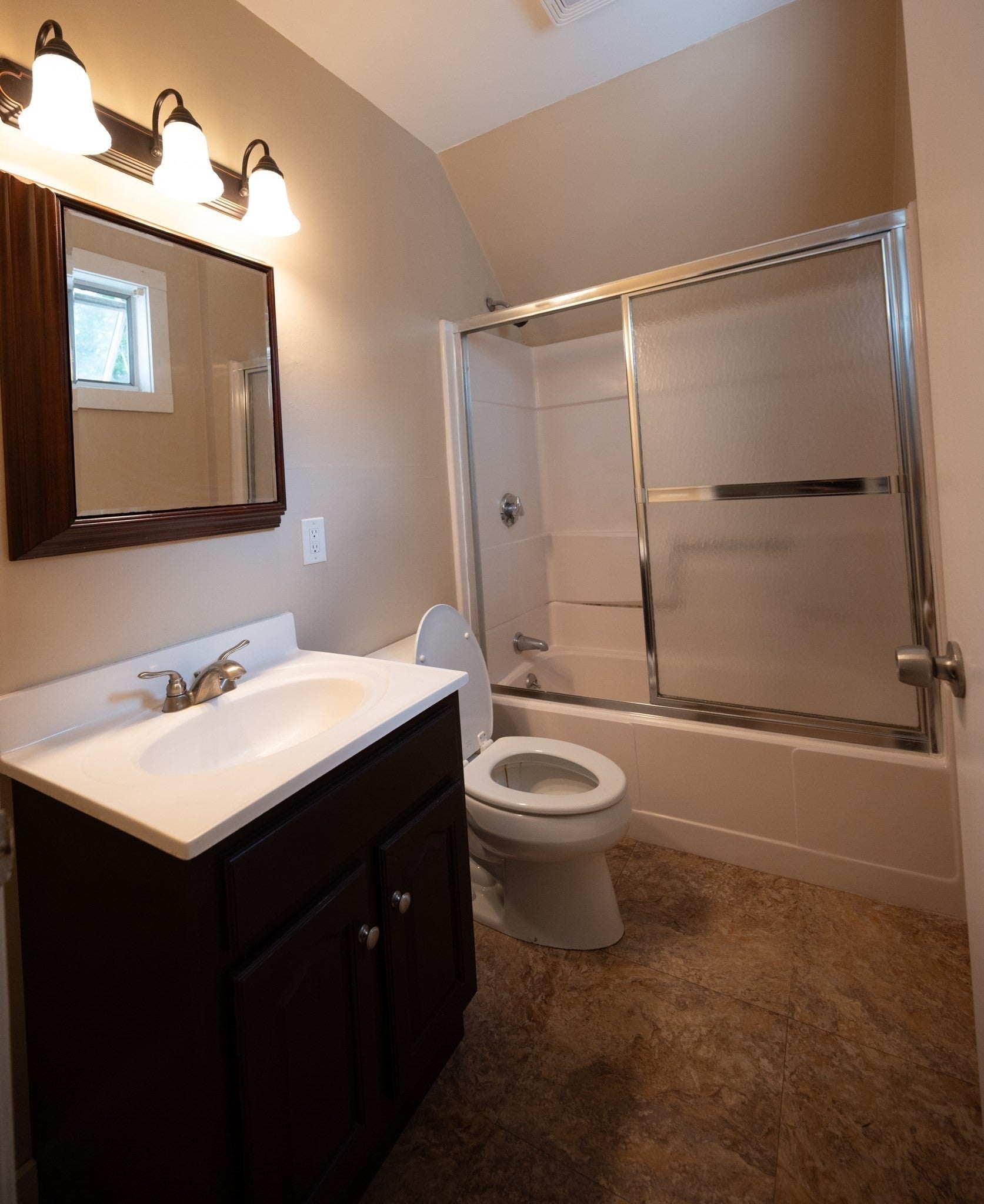 564 Fairmount St, Fitchburg, MA, 564 Fairmount St, Fitchburg, MA Photo #9