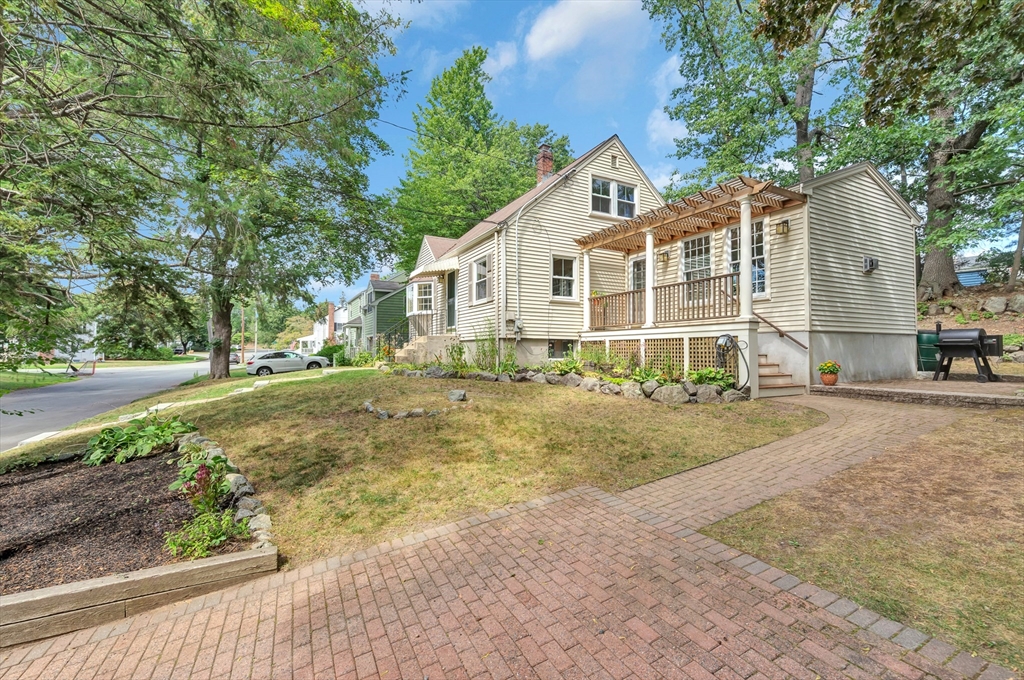 30 Standish Road