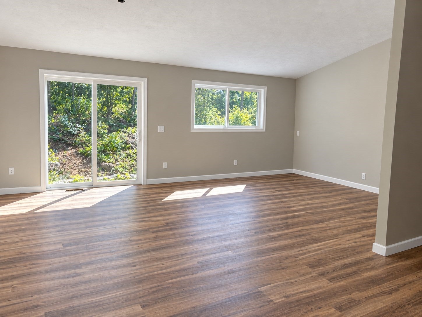 950 Old W Brookfield Rd