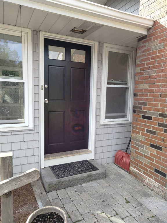 2045 Winthrop St.
