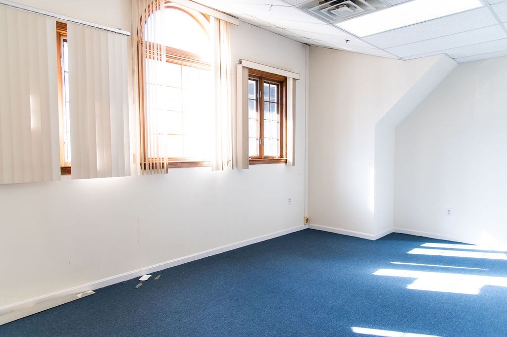 200 Jefferson Rd 206