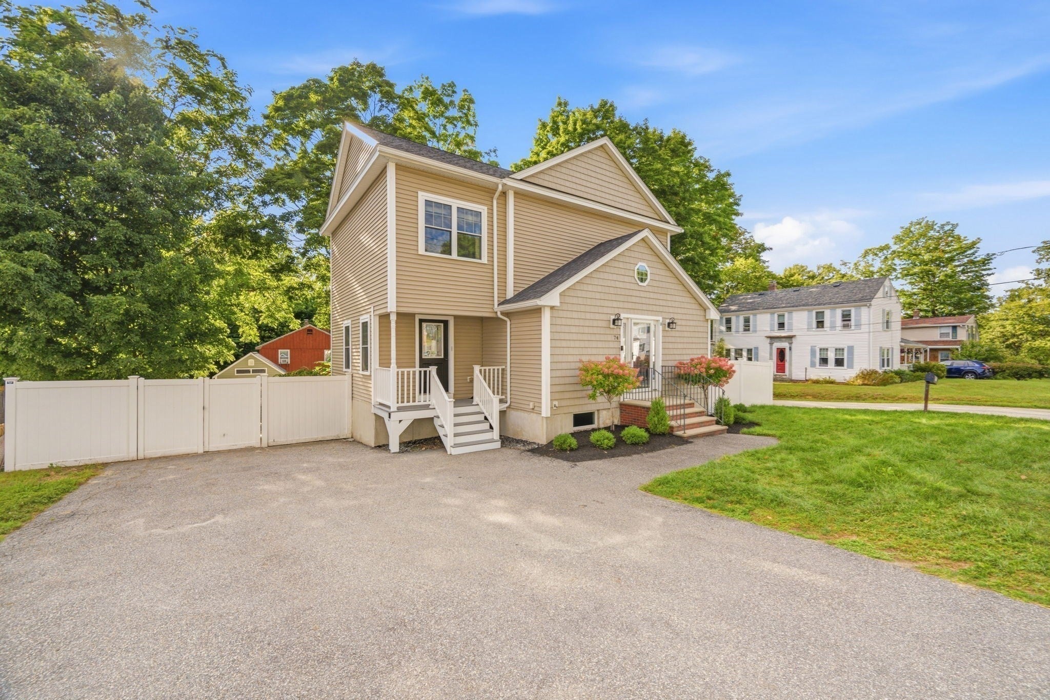 74 Pearl St, Woburn, MA, 74 Pearl St, Woburn, MA Photo #2
