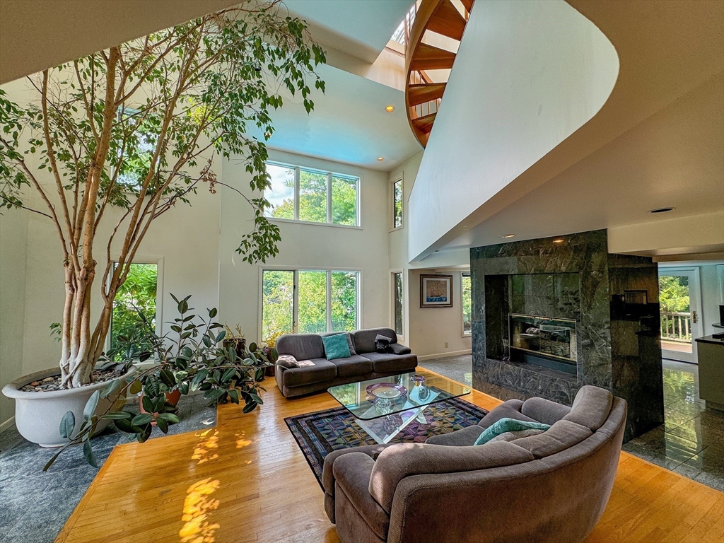 71 Pitman Rd