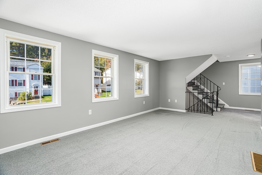 16 Joseph Ave