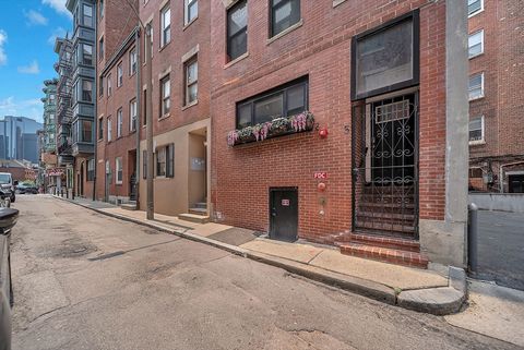 5 Garden Ct 3 Boston MA 02113