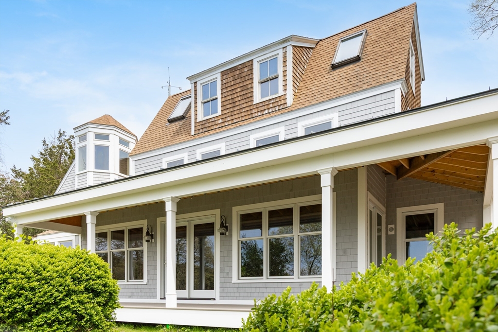 10 Squeteague Harbor