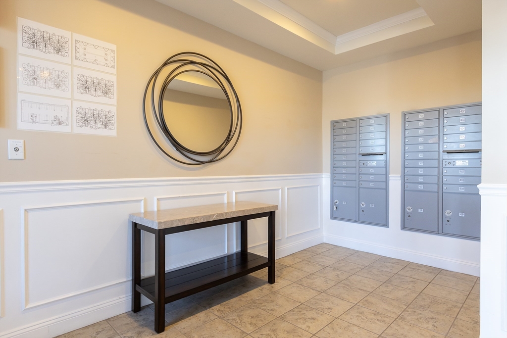 Natick, Massachusetts 01760, United States, 2 Bedrooms Bedrooms, ,2 BathroomsBathrooms,Residential,Active,168811