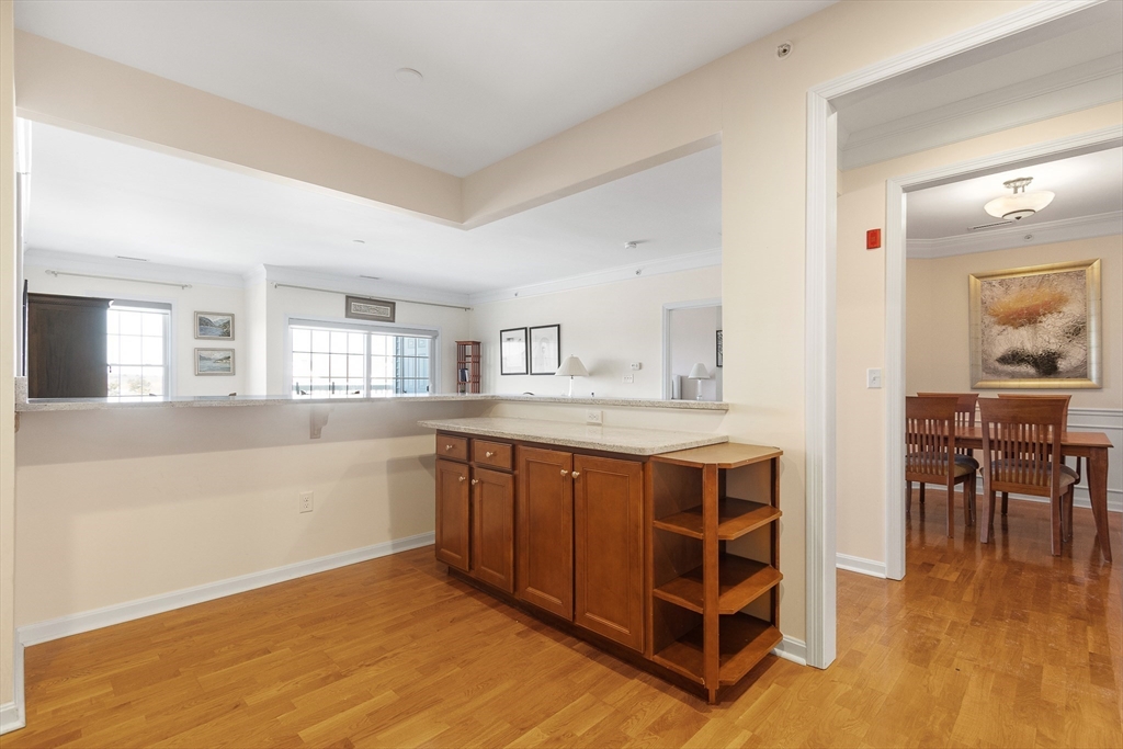 Natick, Massachusetts 01760, United States, 2 Bedrooms Bedrooms, ,2 BathroomsBathrooms,Residential,Active,168811
