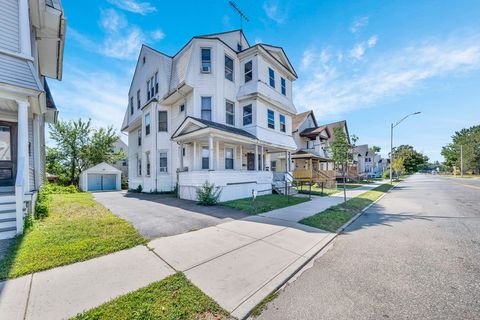 723-725 Carew St Springfield MA 01104