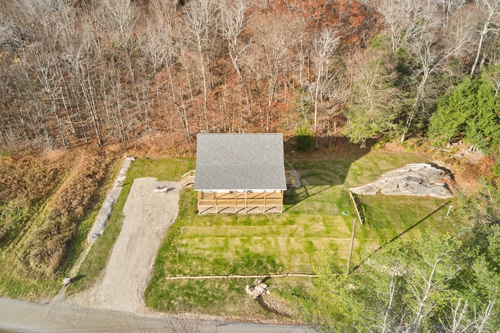 11 Farmhouse Road