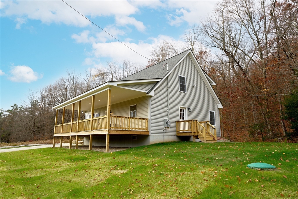 11 Farmhouse Road