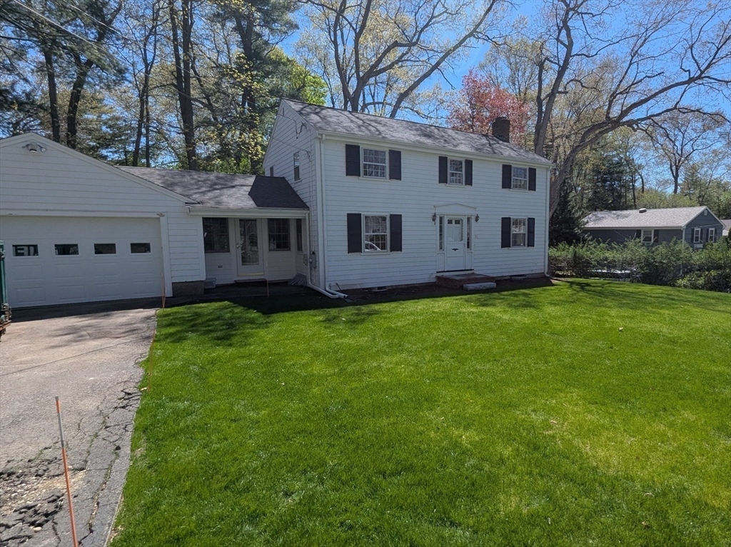 20 Colonial Rd
