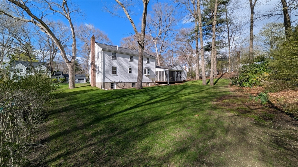20 Colonial Rd