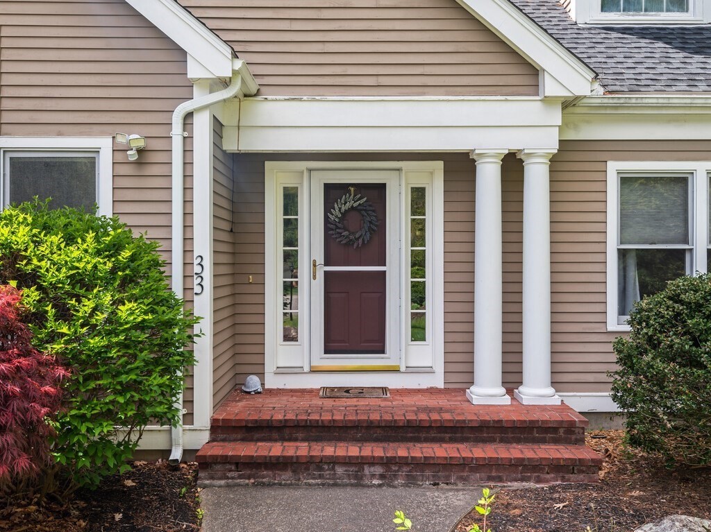 33 Smallwood Cir