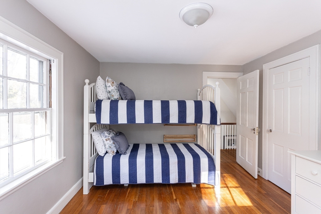 Needham, Massachusetts 02492, United States, 3 Bedrooms Bedrooms, ,2 BathroomsBathrooms,Residential,Pending,8843