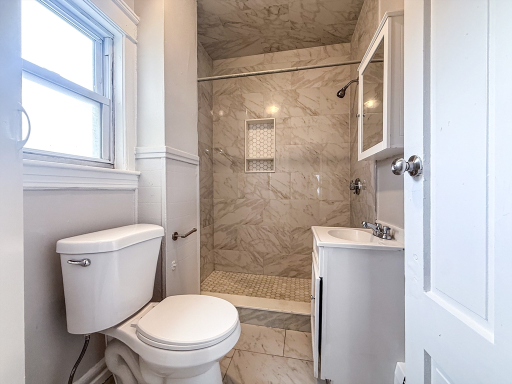 18 Ellsworth St #3, Worcester, MA, 18 Ellsworth St #3, Worcester, MA Photo #7
