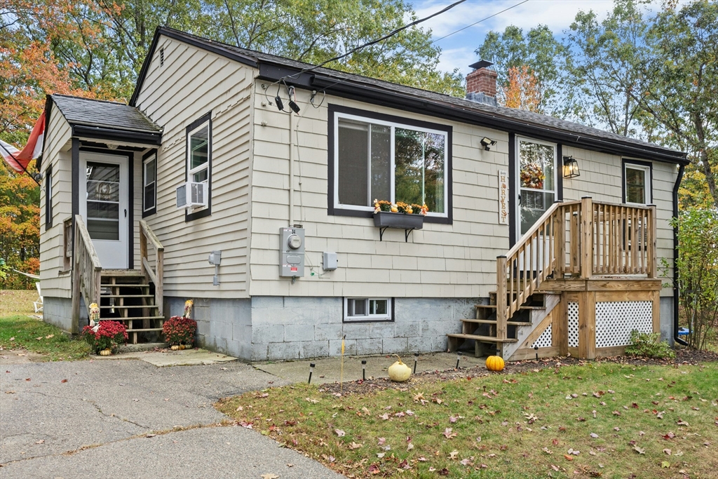 34 Nicholas Ave