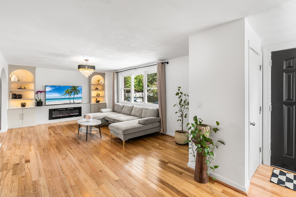 15 Fensmere Rd