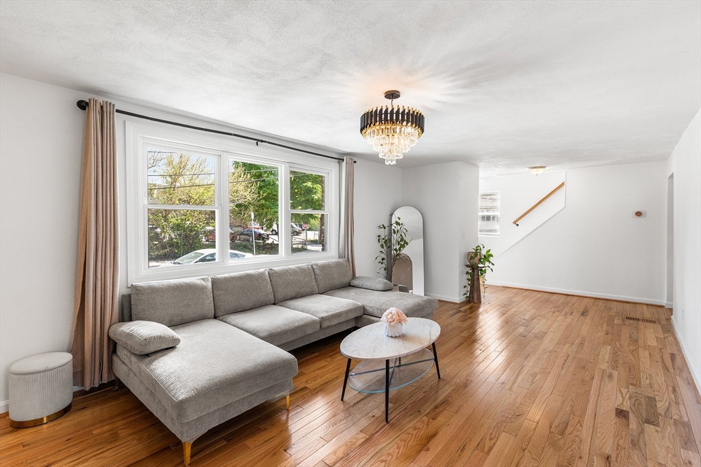 15 Fensmere Rd