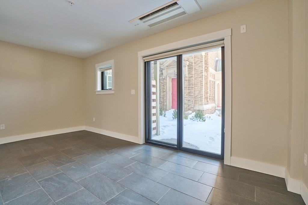 10 Hawley Street 1C