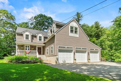 71 Lowell Blvd Methuen MA 01844