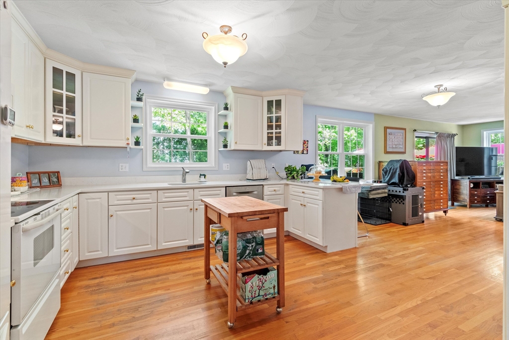 71 Lowell Blvd