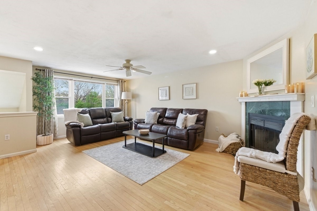 149 Bolivar St B2