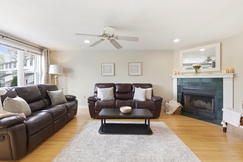 149 Bolivar St B2