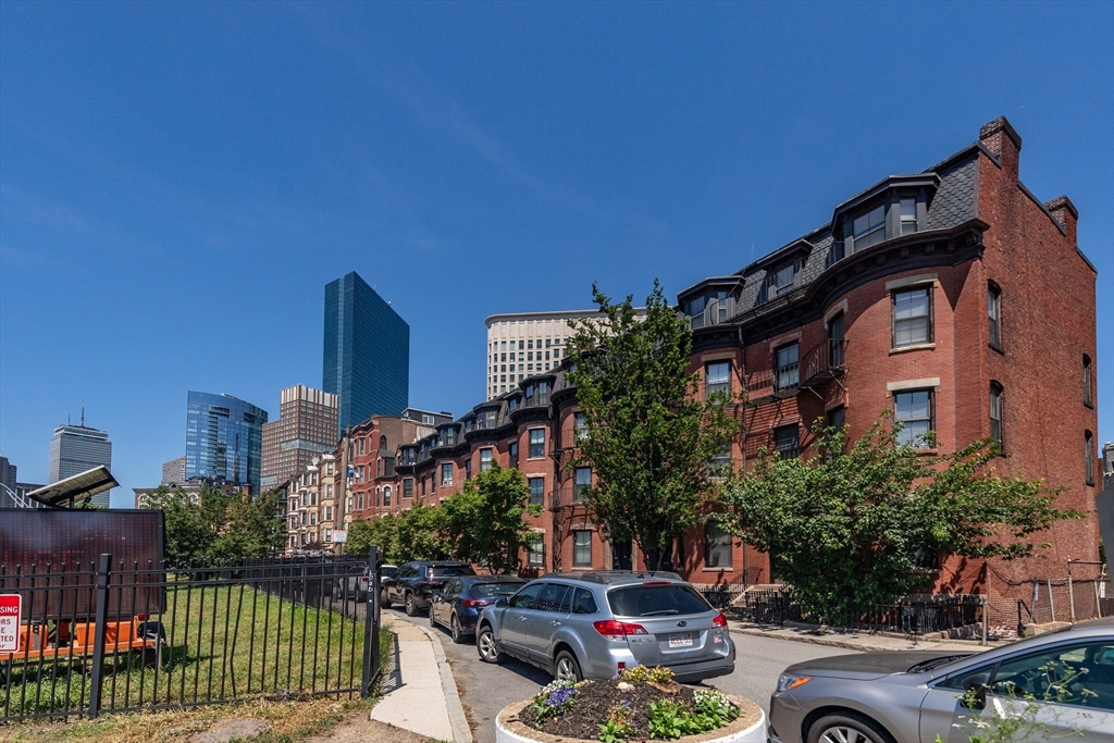 1-5 Cortes Street